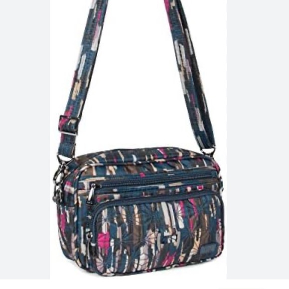 LUG CAROUSEL CROSSBODY BAG RIVER WALK BLUE RFID - Picture 10 of 11
